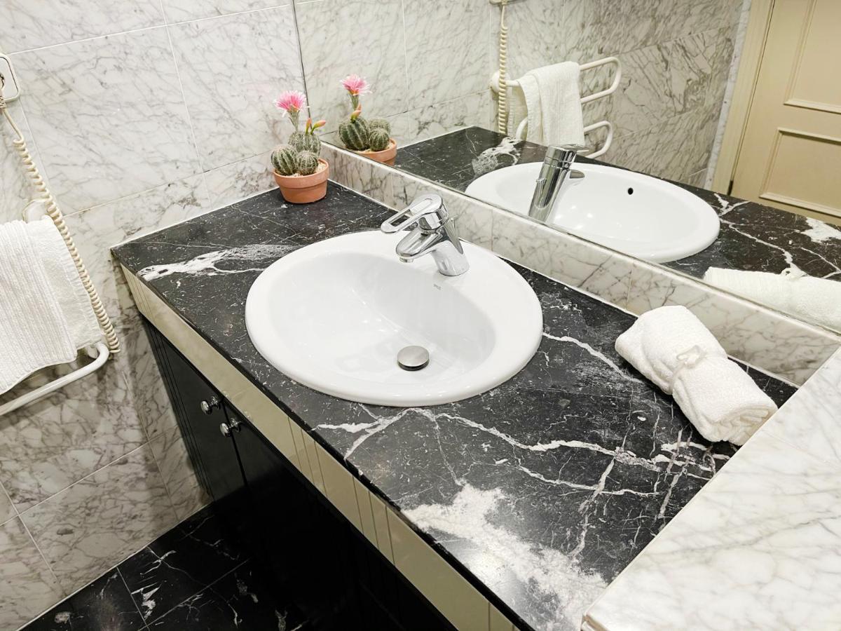 Encantador Apartamento De 125 M2 En Pleno Centro -Prime Video Saragozza Esterno foto